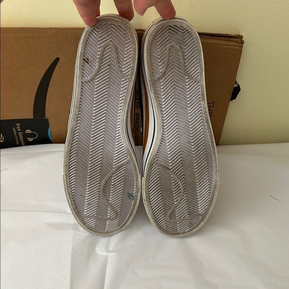 Nike Court Legacy White Sneakers with Black and Brown Details - Picture 5 of 9